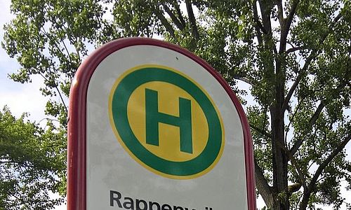 Haltestellen-Schild in Rappenwört.