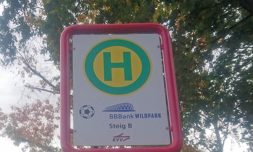 Haltestellen-Schild am BBBank Wildpark