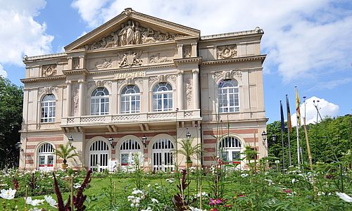 Eintrittskarte für Theater Baden-Baden wird zum ÖPNV-Fahrschein