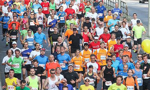 Läufer*innen beim Baden-Marathon in Karlsruhe