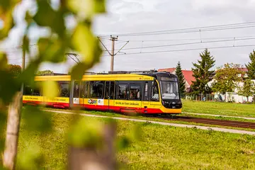 Eine Trambahn vom Typ NET2012