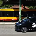 Das KVV.MyShuttle steht am Bahnhof in Ettlingen.