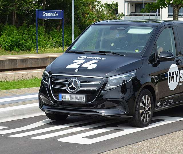 Hardt West Das KVV.MyShuttle fährt durch Hardt West.