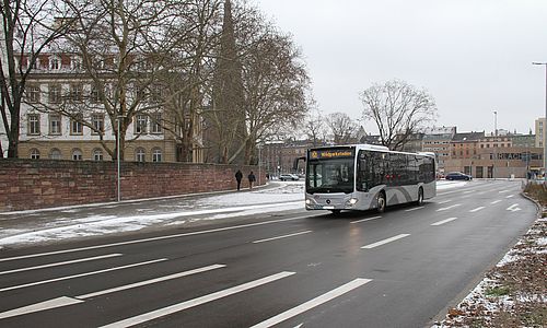 Shuttle-Busse zum Wildparkstadion fahren wieder am Durlacher Tor ab